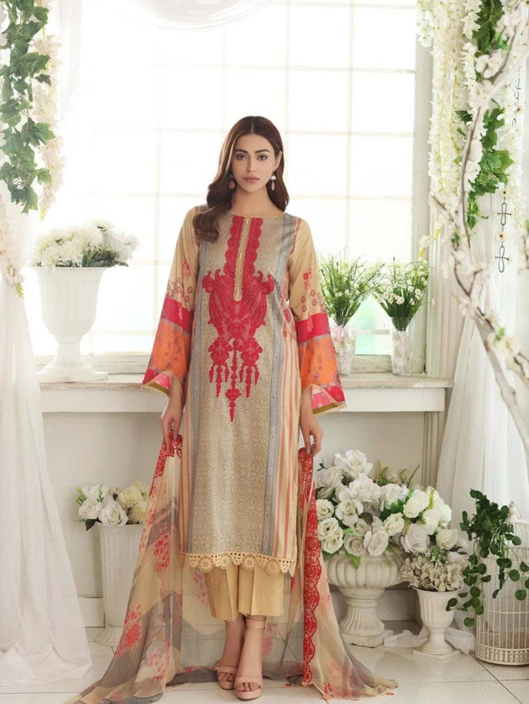 img_charizma_aniiq_lawn_2021_awwal_boutique