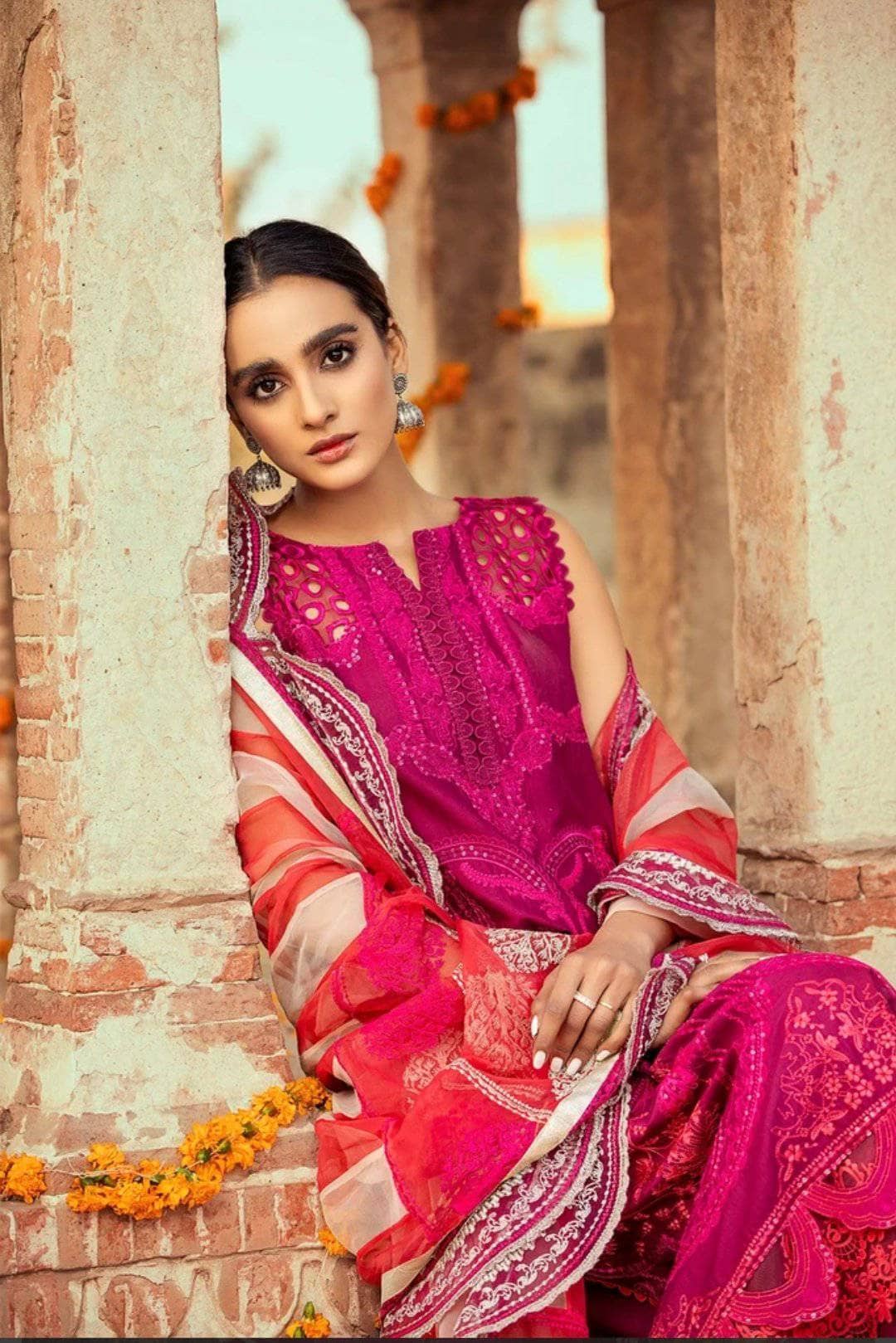 img_charizma_signature_lawn_2021_awwal_boutique