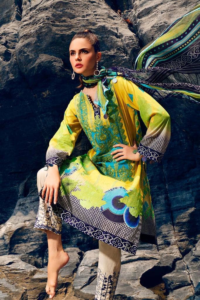 img_charizma_combination_lawn_2021_awwal_boutique