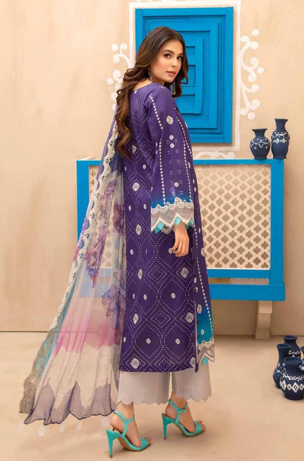 img_charizma_chunari_lawn_awwal_boutique