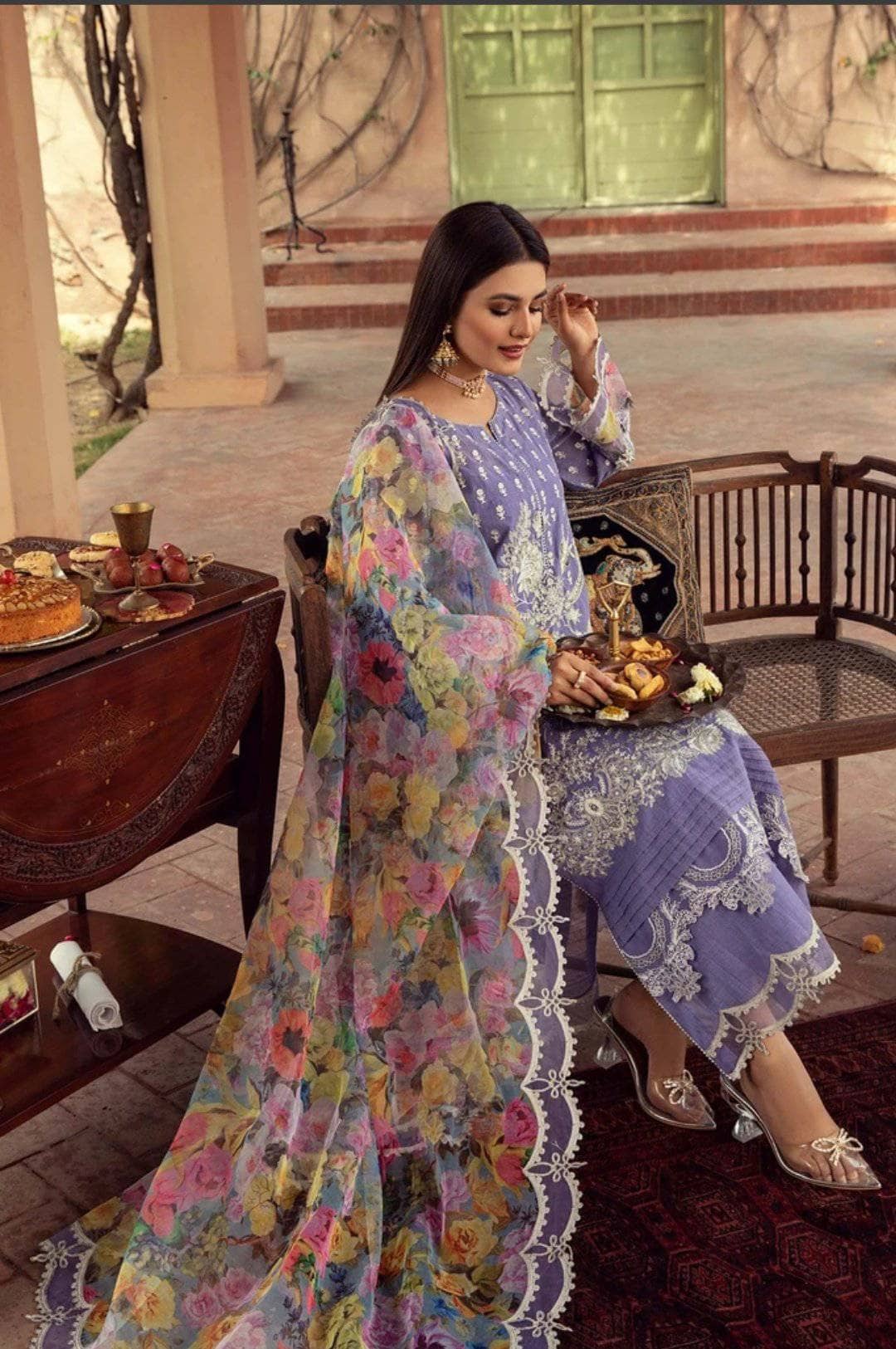 img_charizma_signature_eid_lawn_2021_awwal_boutique