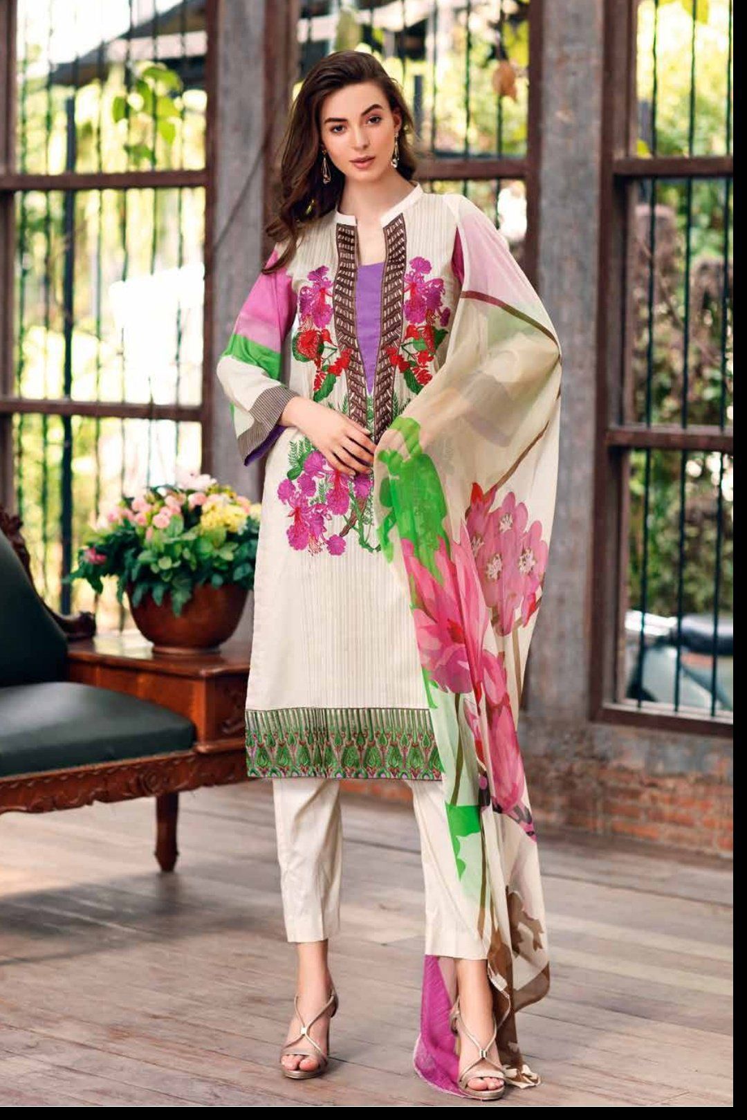 img_charizma_naranji_lawn_collection_awwal_boutique