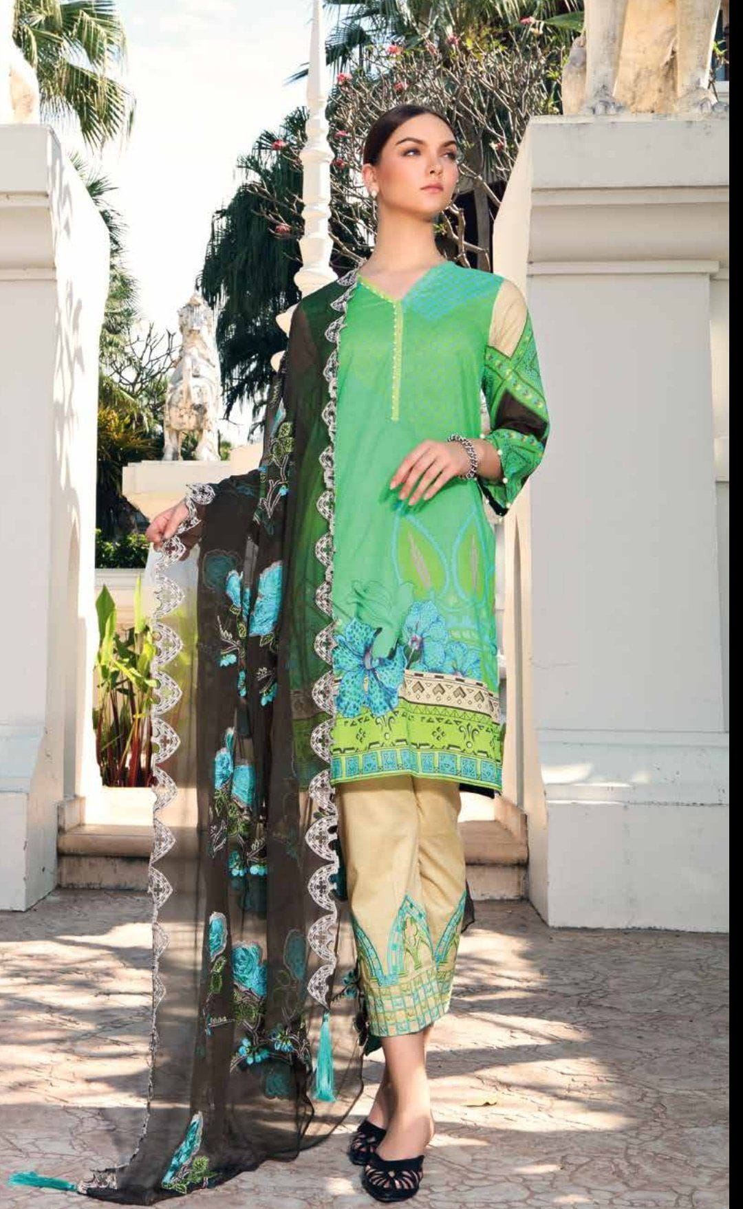 img_charizma_naranji_lawn_collection_awwal_boutique