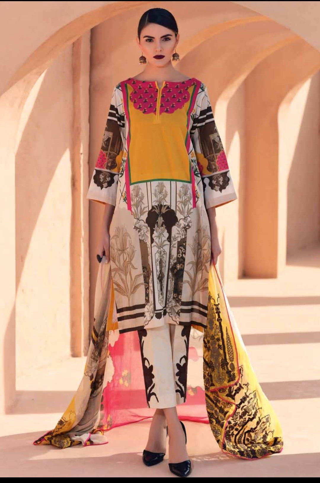 img_charizma_naranji_lawn_collection_awwal_boutique