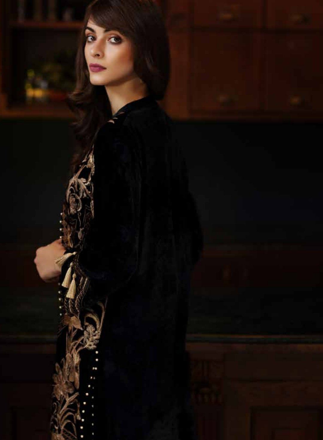 img_charizma_signora_velvet_collection_awwal_boutique