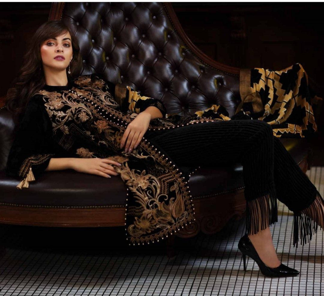 img_charizma_signora_velvet_collection_awwal_boutique