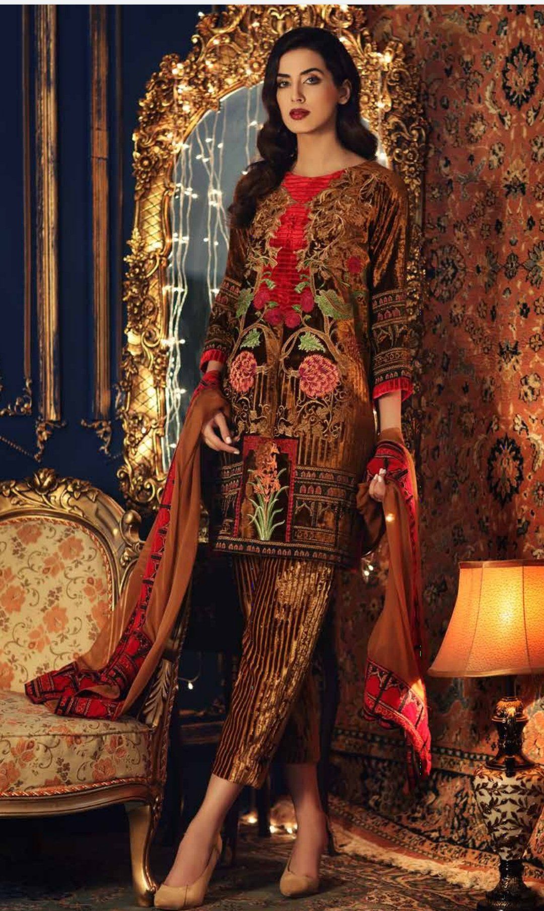 img_charizma_signora_velvet_collection_awwal_boutique