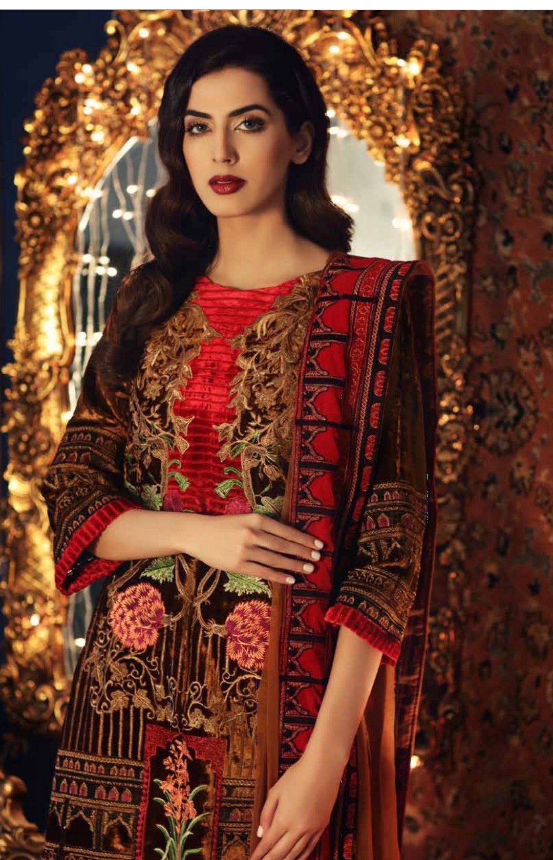 img_charizma_signora_velvet_collection_awwal_boutique