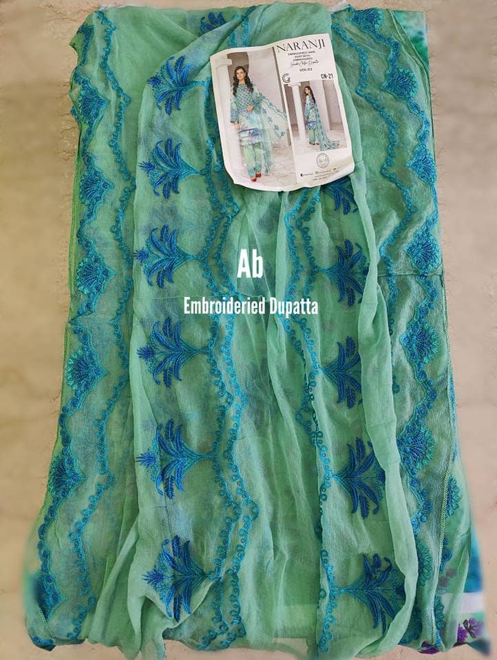 img_charizma_naranji_lawn_awwal_boutique