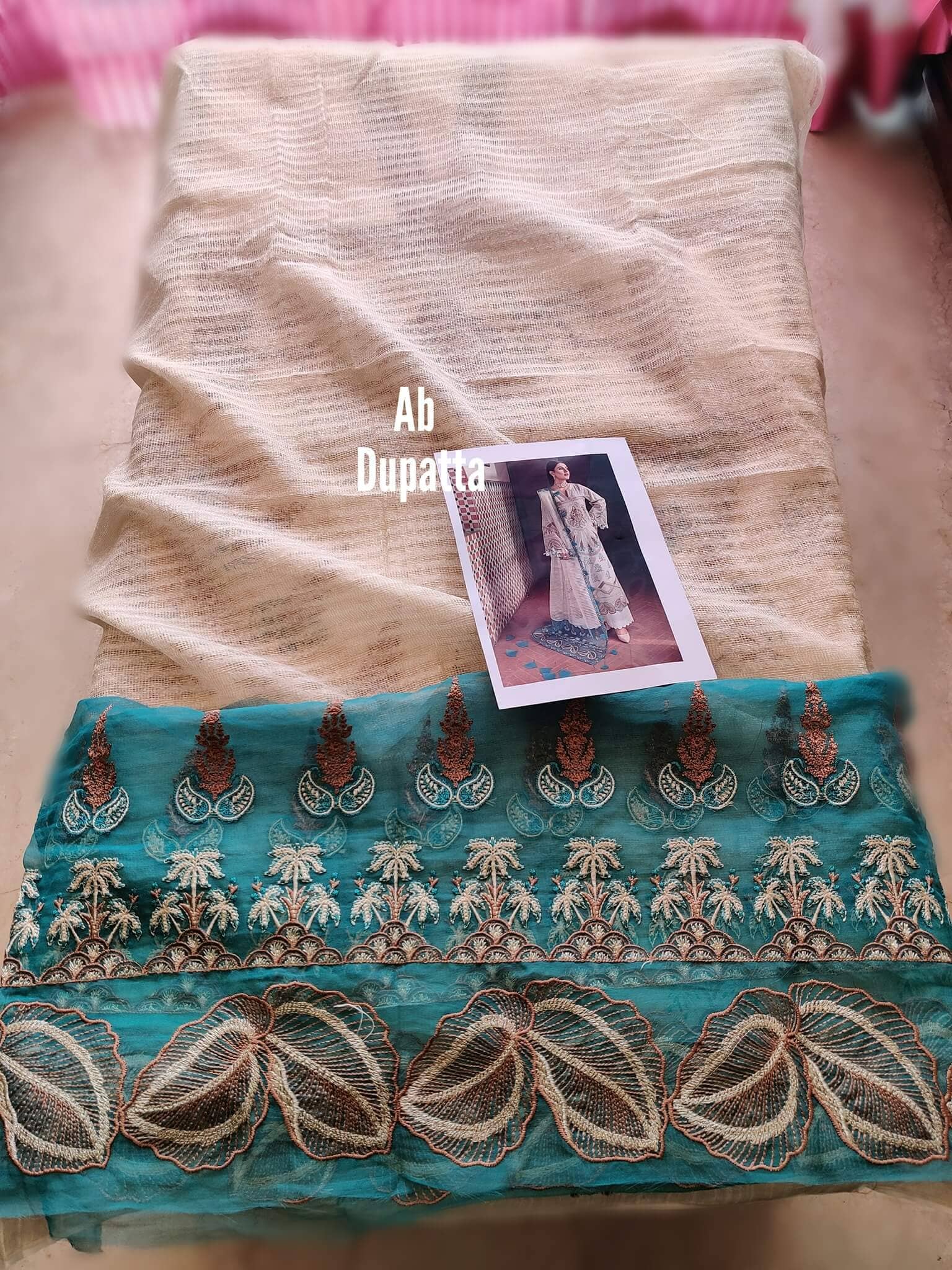 img_open_pics_charizma_festive_lawn_awwal_boutique