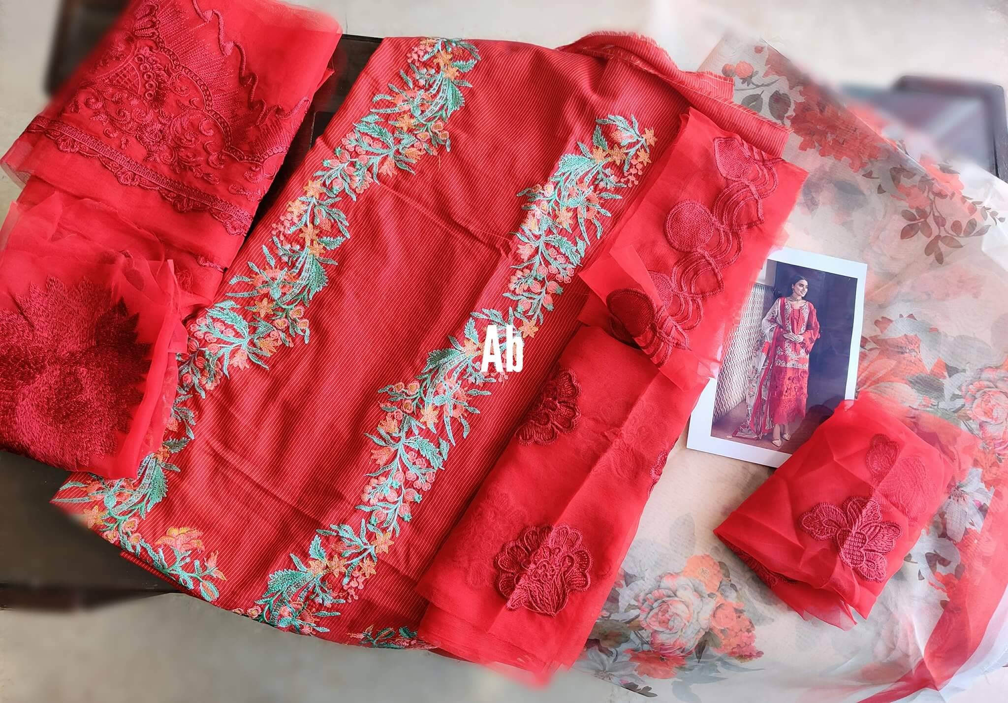 img_open_pics_charizma_festive_lawn_awwal_boutique