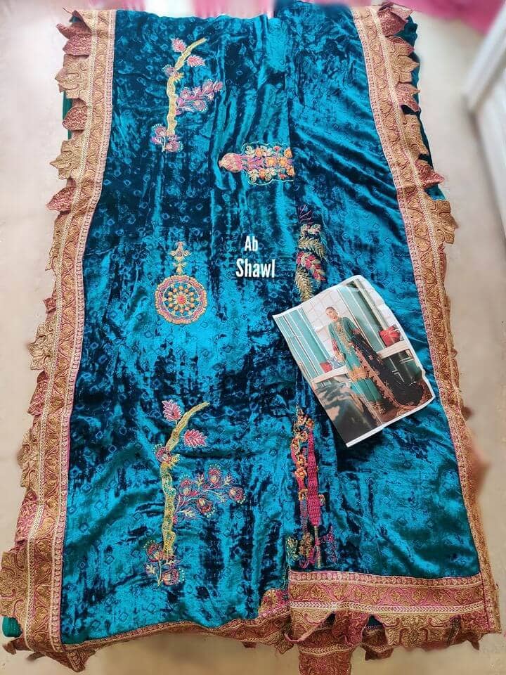 img_open_pics_charizma_signora_velvet_awwal_boutique