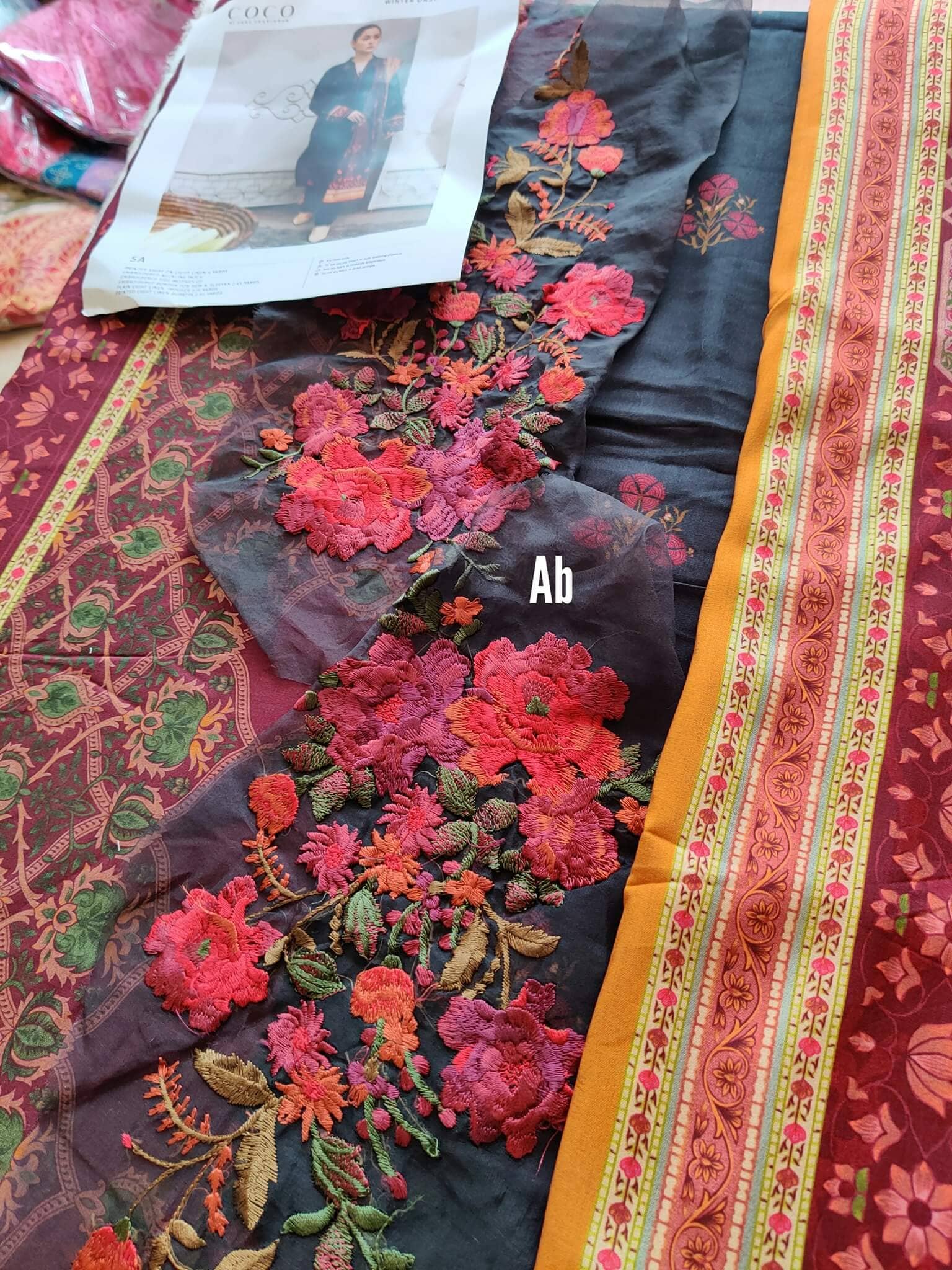 img_open_pics_coco_by_zara_shahjahan_winter_2021_awwal_boutique