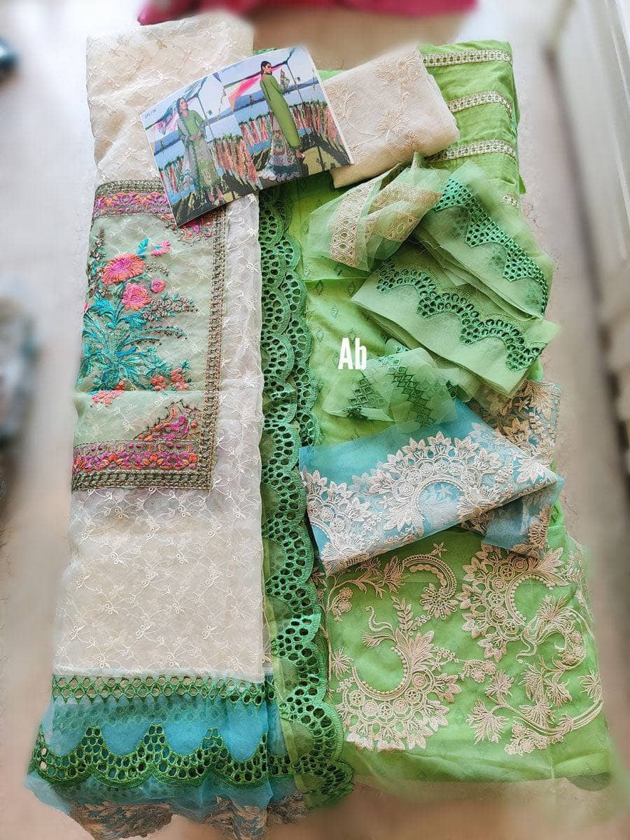 img_charizma_signature_lawn_22+awwal_boutique