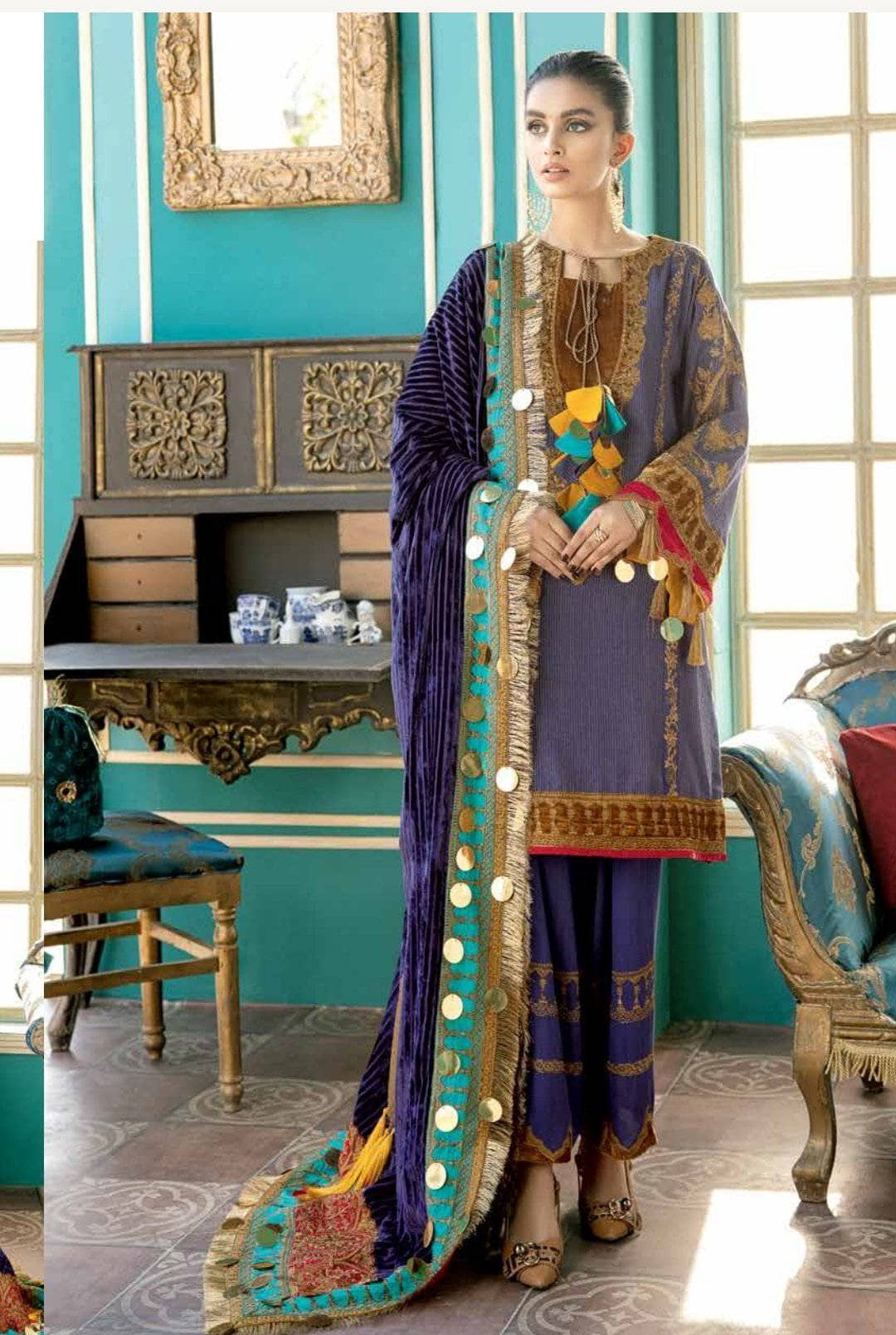 img_charizma_signature_velvet_shawls_awwal_boutique