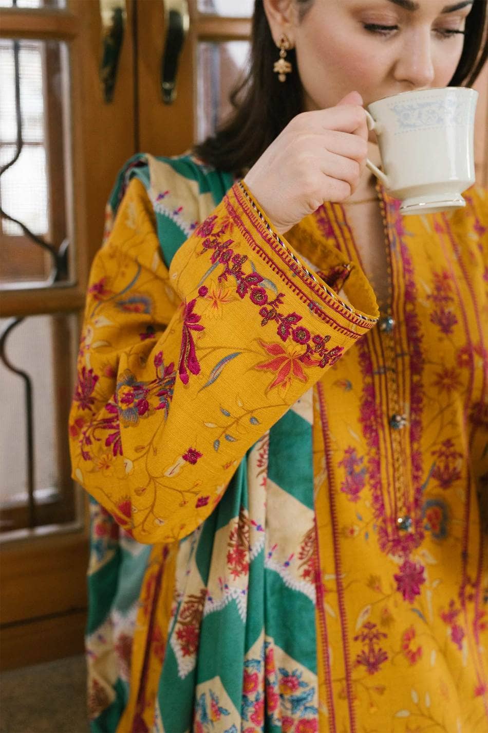 img_zara_shahjahan_coco_winter_21_awwal_boutique