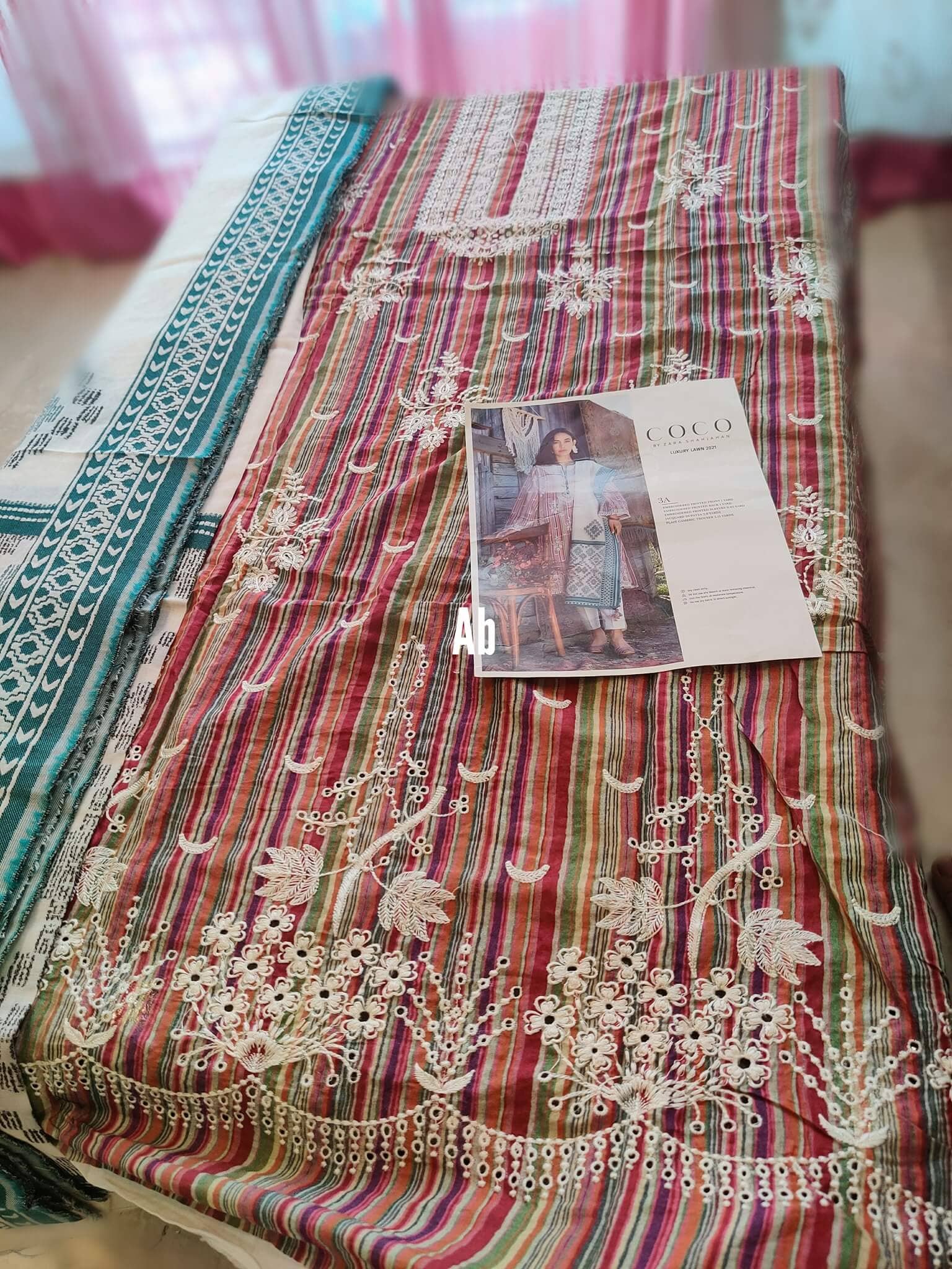 img_coco_luxury_lawn_2021_awwal_boutique