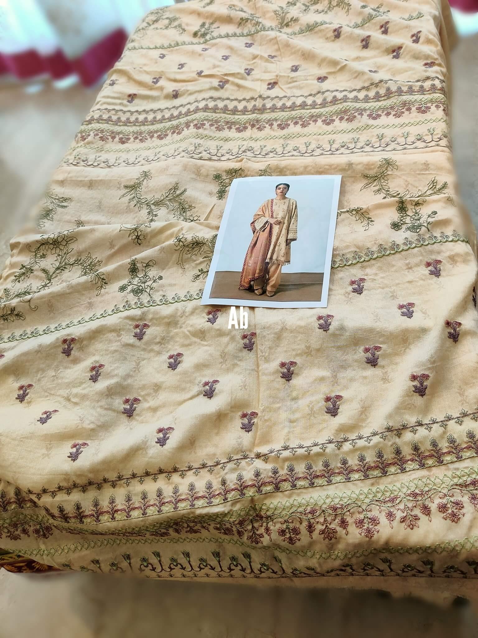 img_zara_shahjahan_coco_winter_awwal_boutique