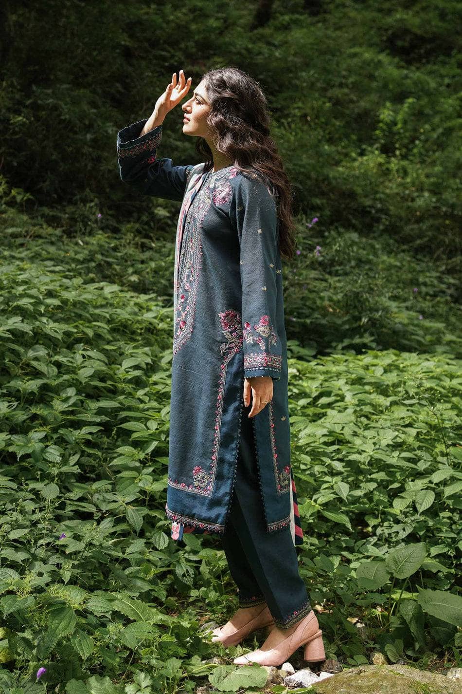 Img_coco_by_zara_shahjahan_winter_22_awwal_boutique