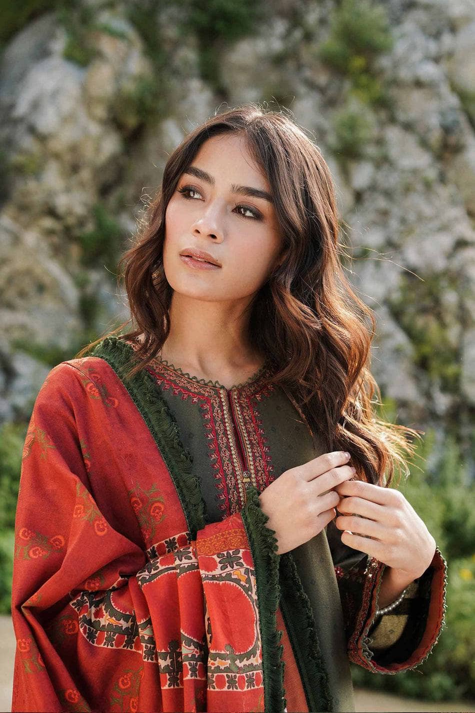 img_zara_shahjahan_coco_winter_22_awwal_boutique