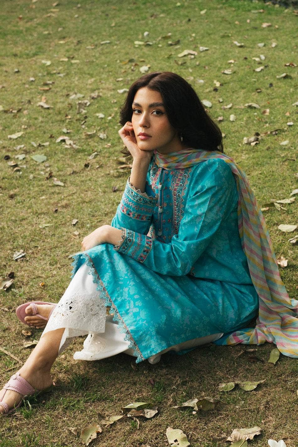 img_coco_lawn_2022_by_zara_shahjahan_awwal_boutique