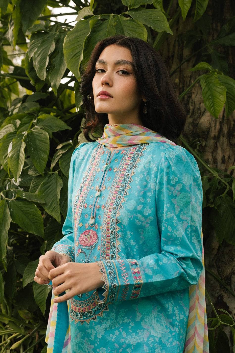 img_coco_lawn_2022_by_zara_shahjahan_awwal_boutique