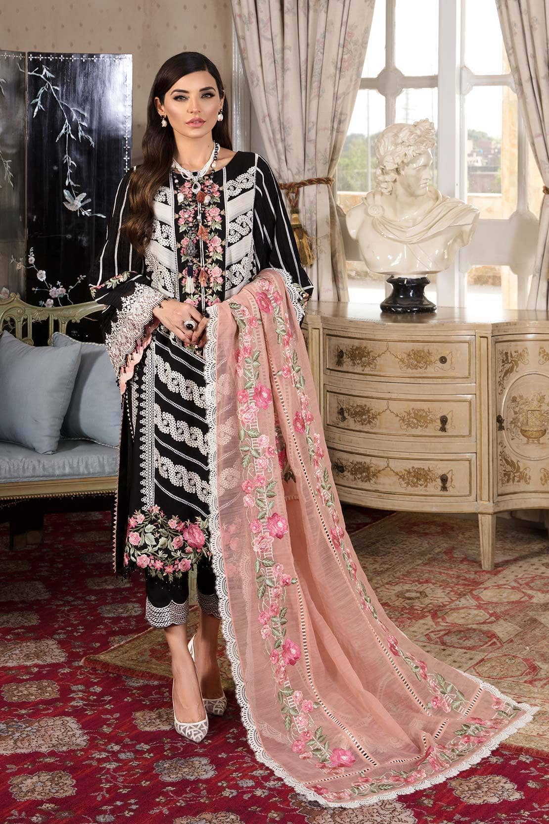 img_crimson_lawn_by_saira_shakira_2021_awwal_boutique