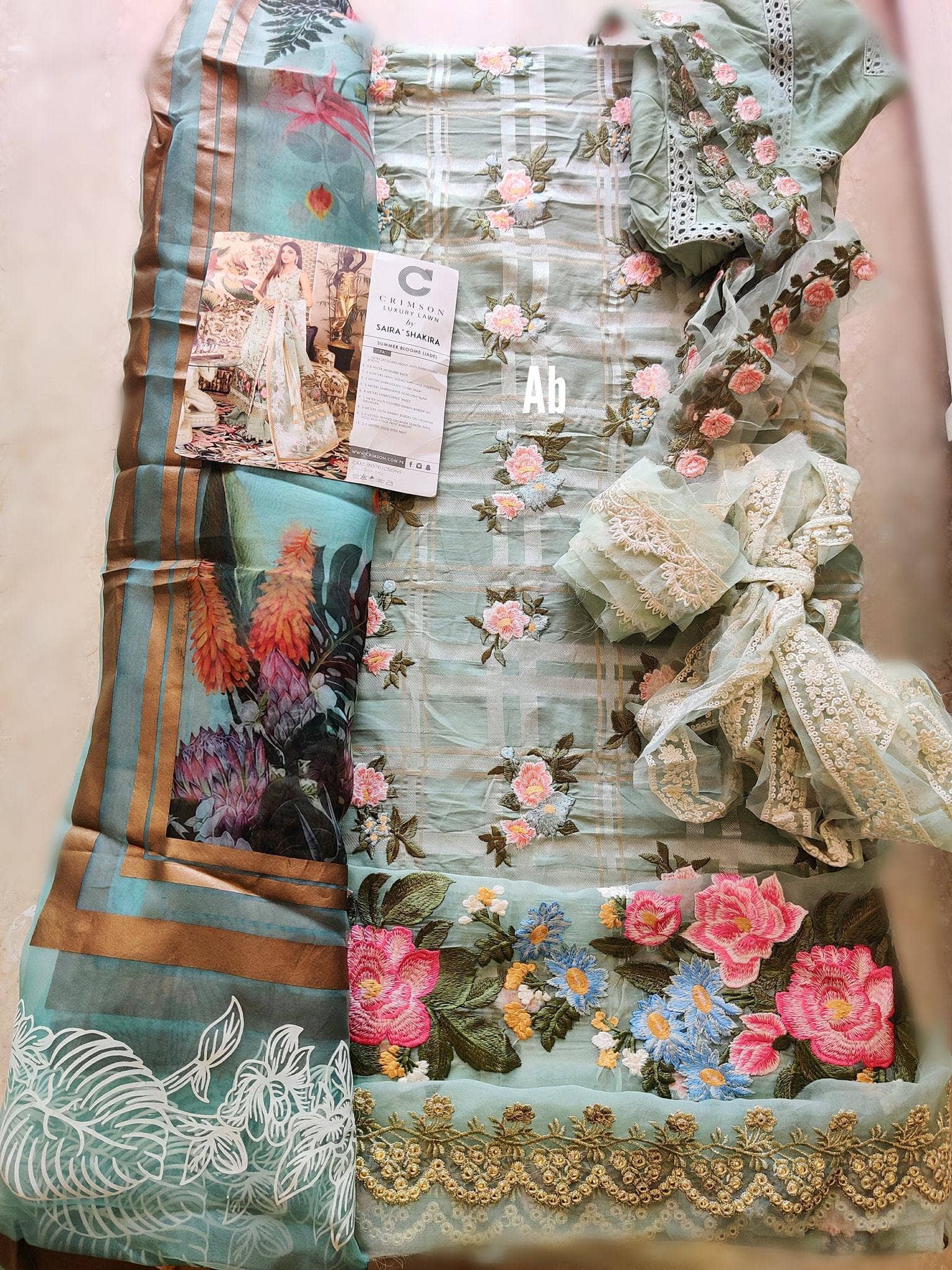 img_crimson_by_saira_shakira_awwal_boutique