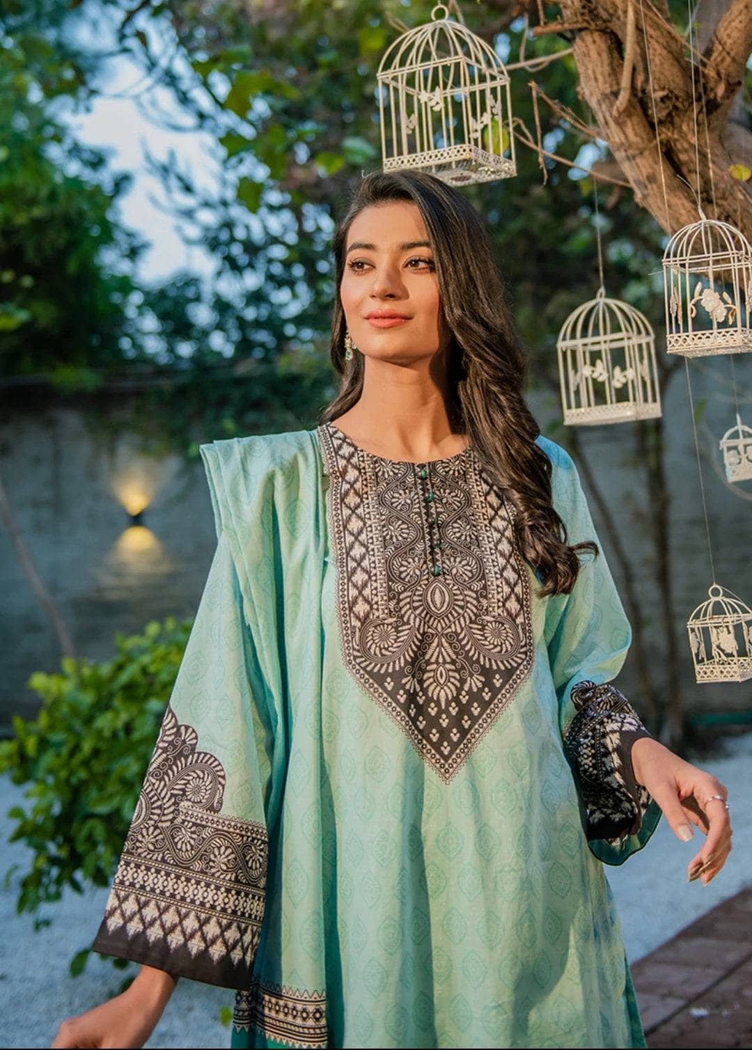 img_cross_stitch_daily_lawn_2022_awwal_boutique