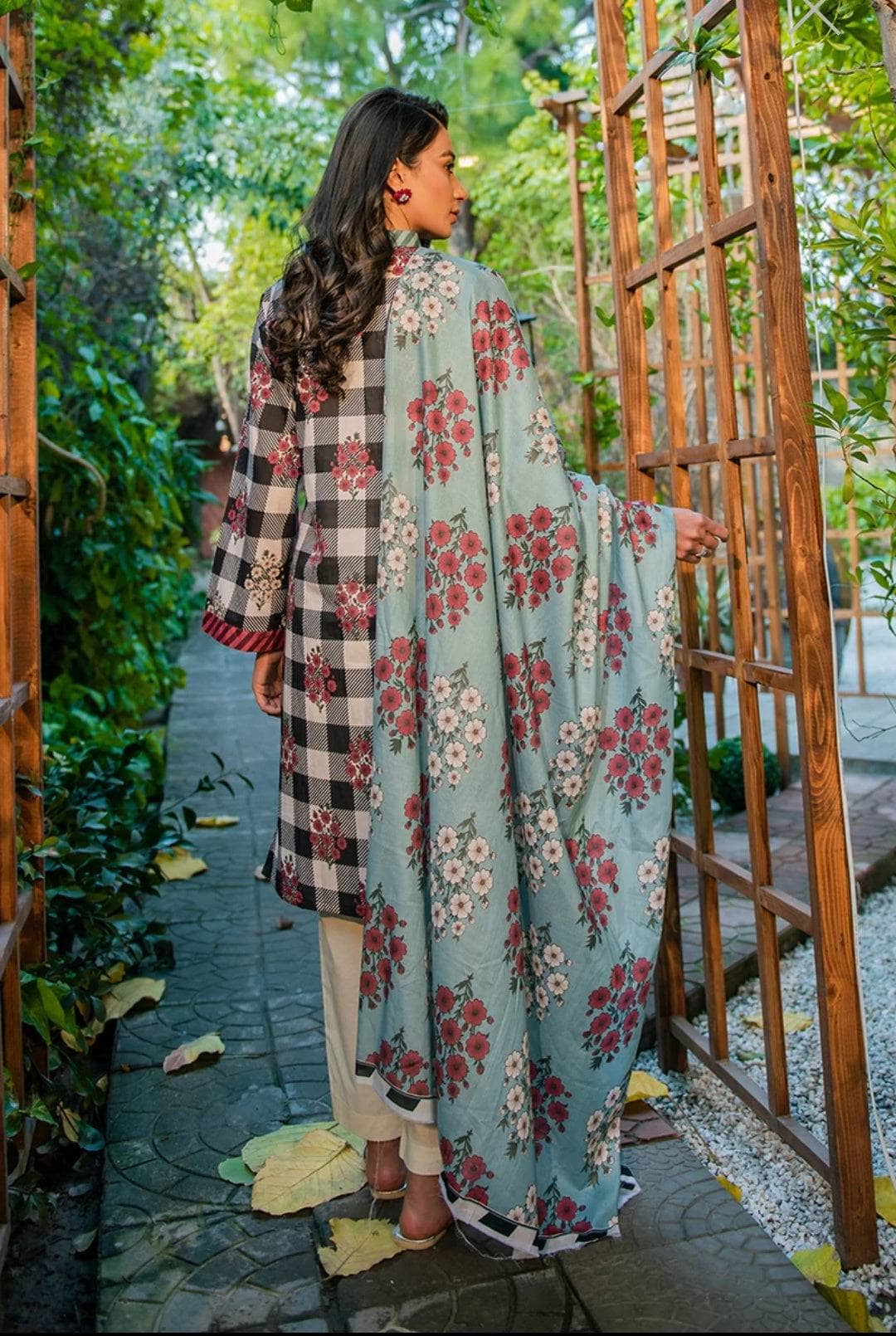 img_cross_stitch_daily_lawn_22_awwal_boutique