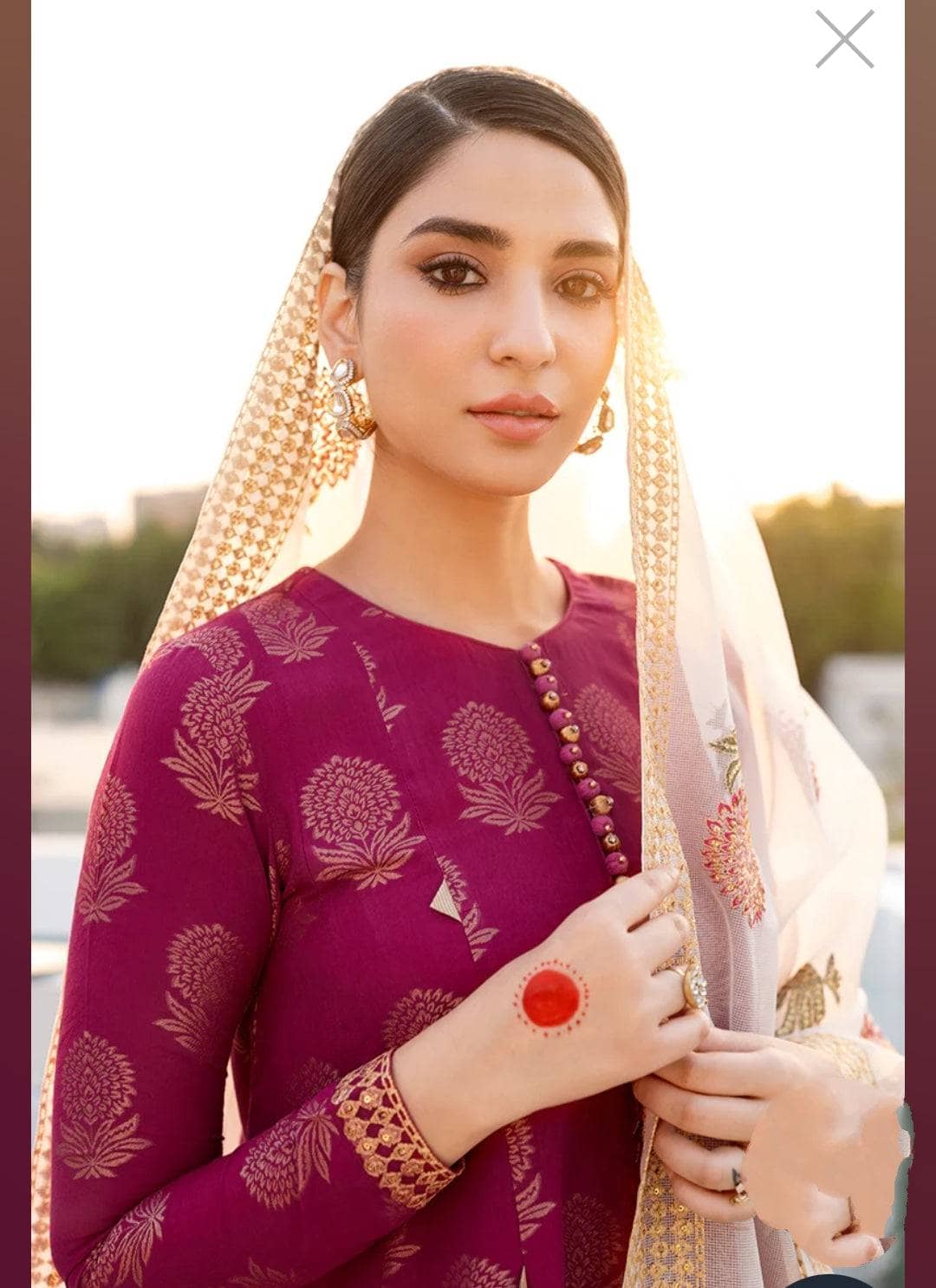 img_cross_stitch_eid_lawn_23_awwal_boutique