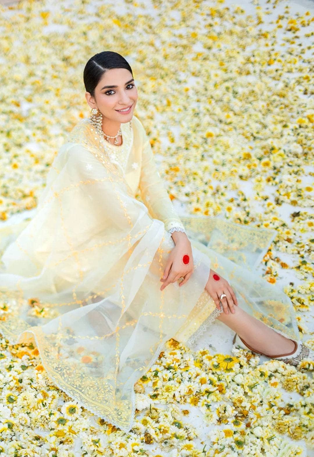 img_cross_stitch_lawn_23_awwal_boutique
