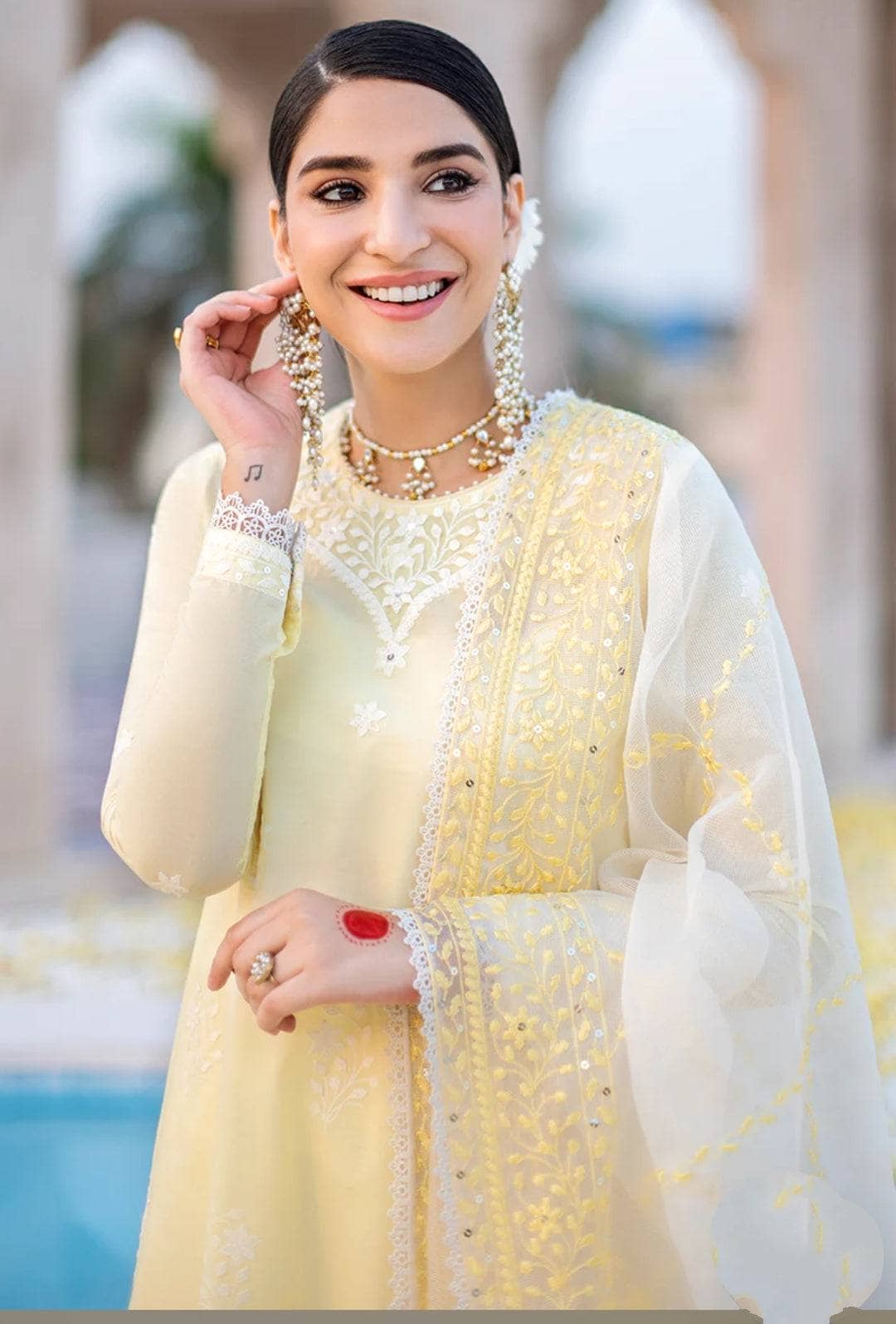 img_cross_stitch_lawn_23_awwal_boutique