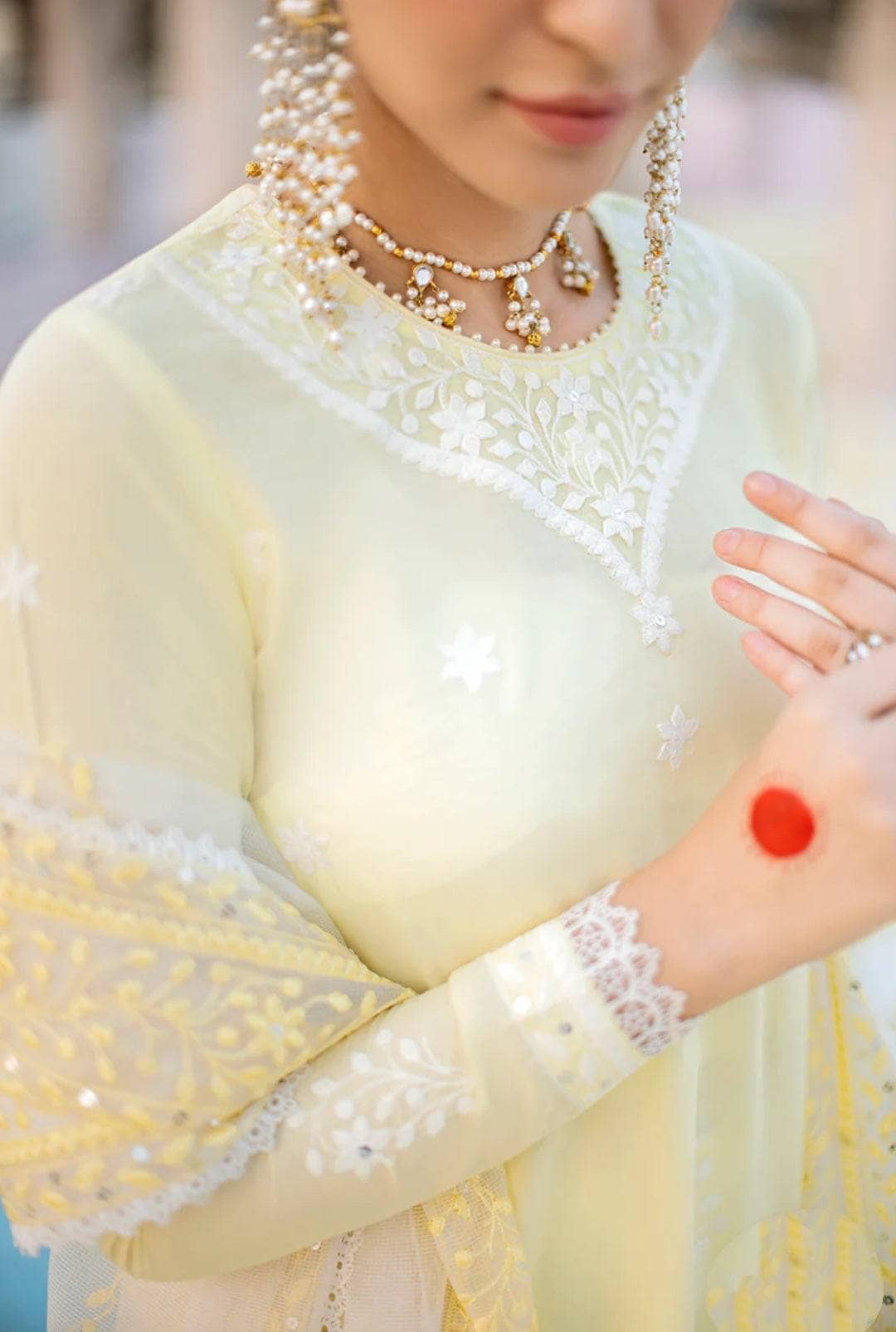 img_cross_stitch_lawn_23_awwal_boutique