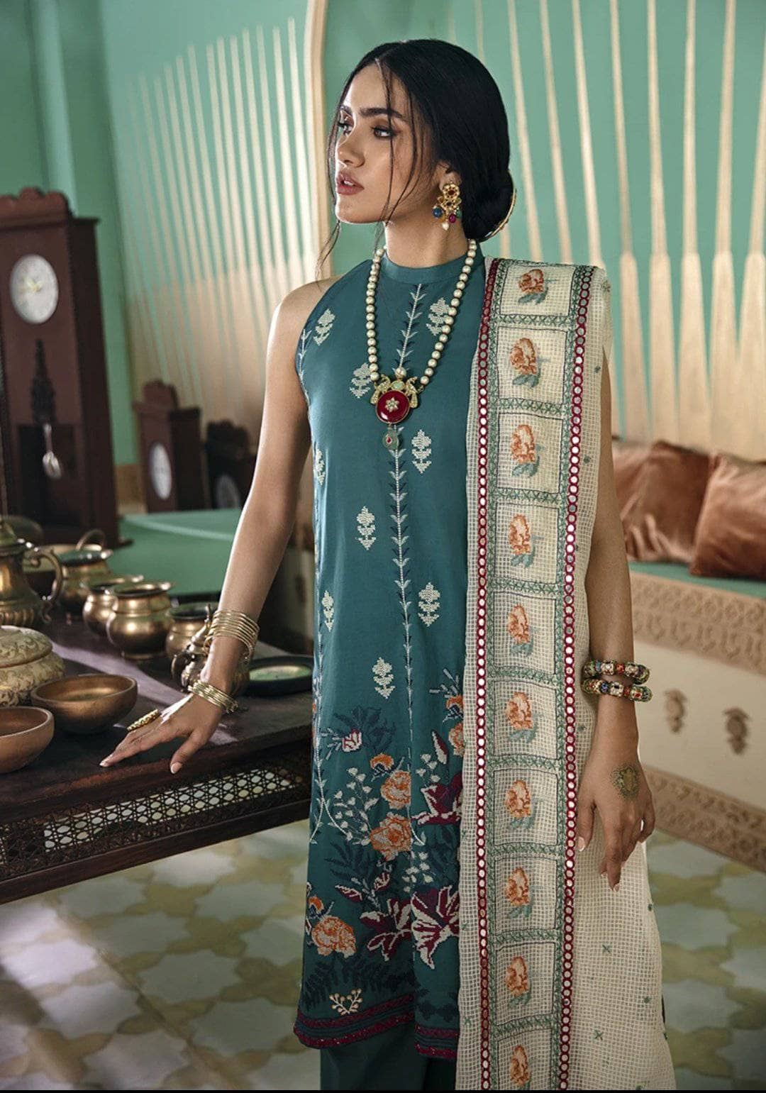 img_cross_stitch_eid_lawn_2021_awwal_boutique