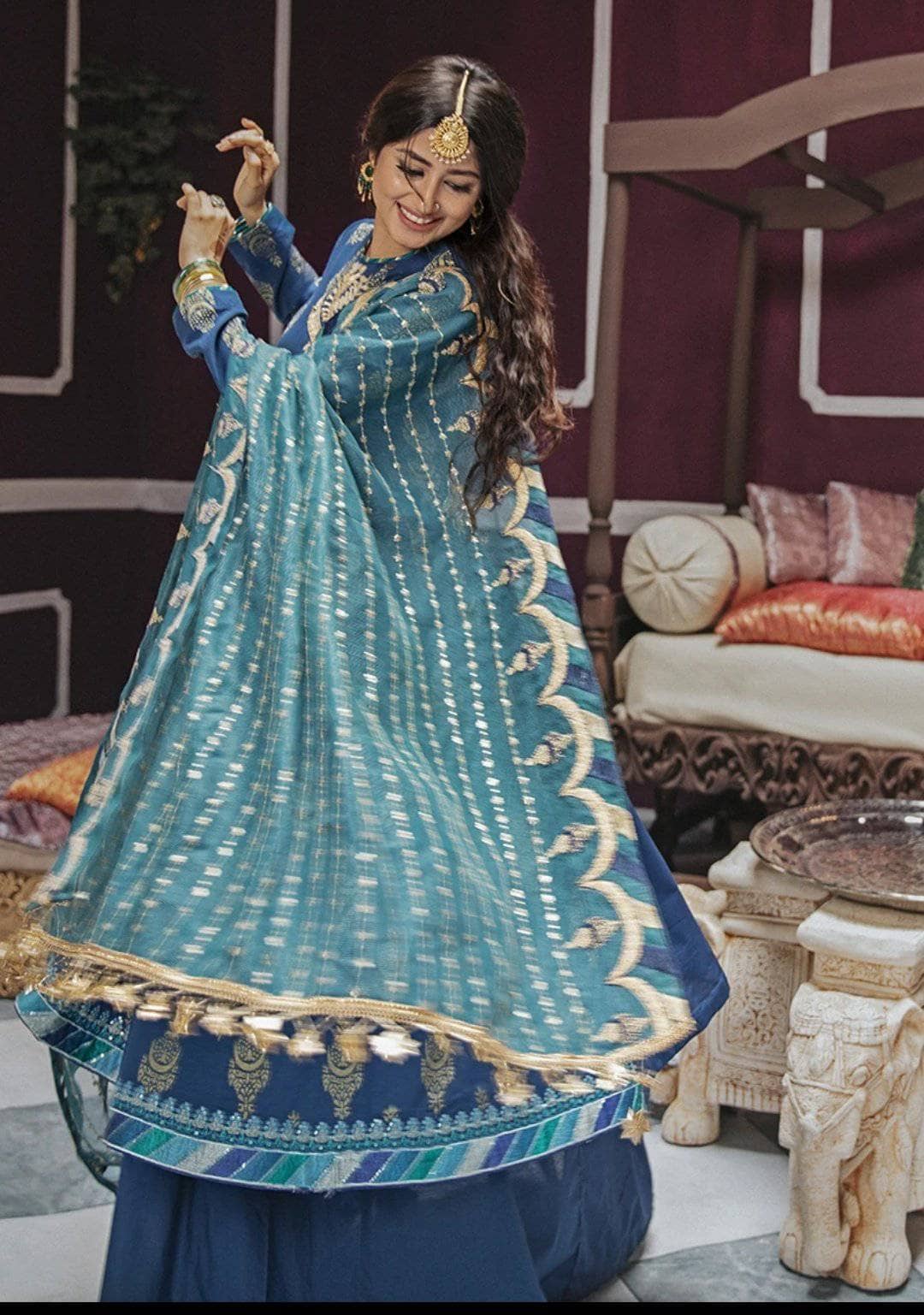 img_cross_stitch_eid_lawn_2021_awwal_boutique