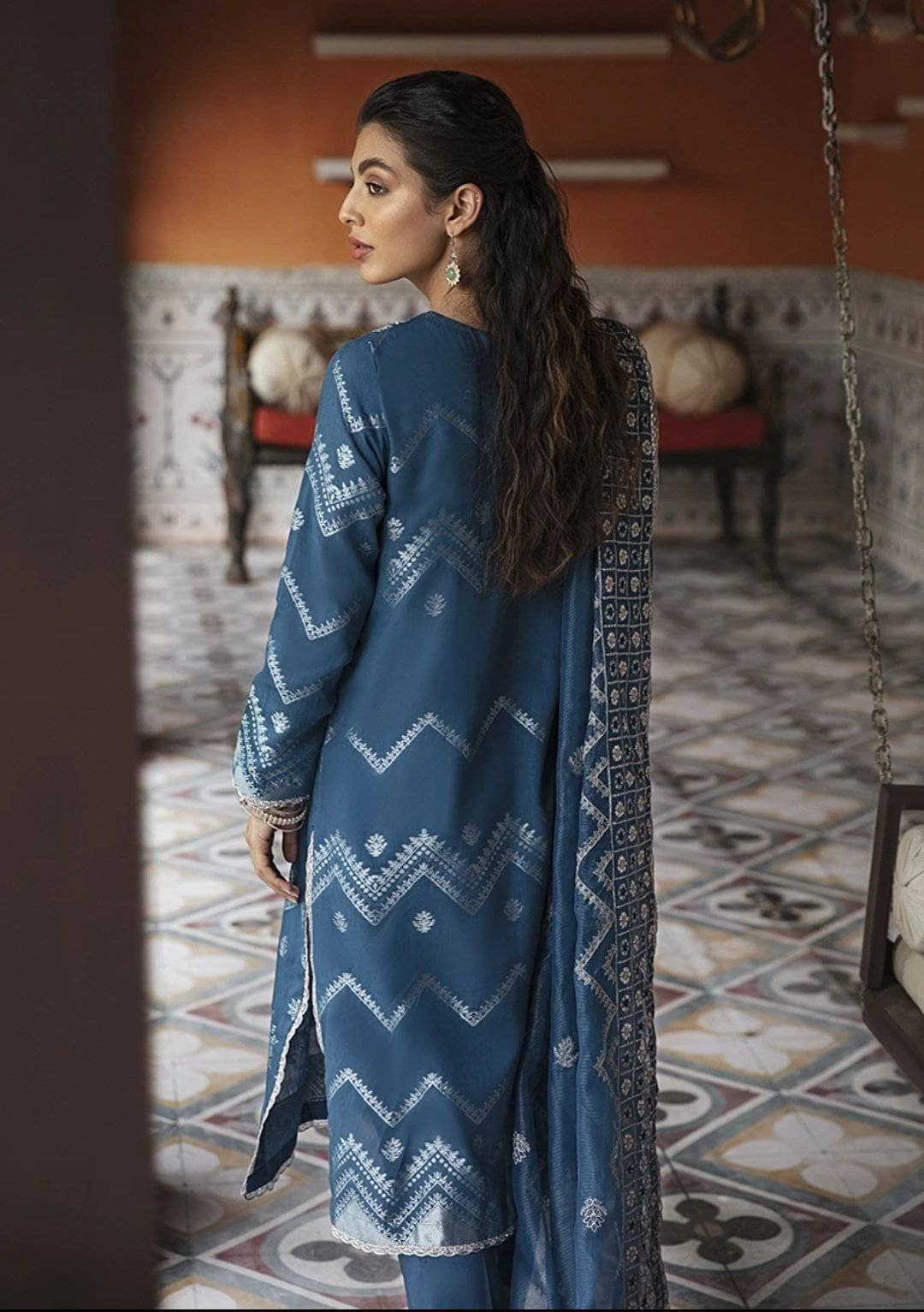 img_cross_stitch_eid_lawn_2021_awwal_boutique