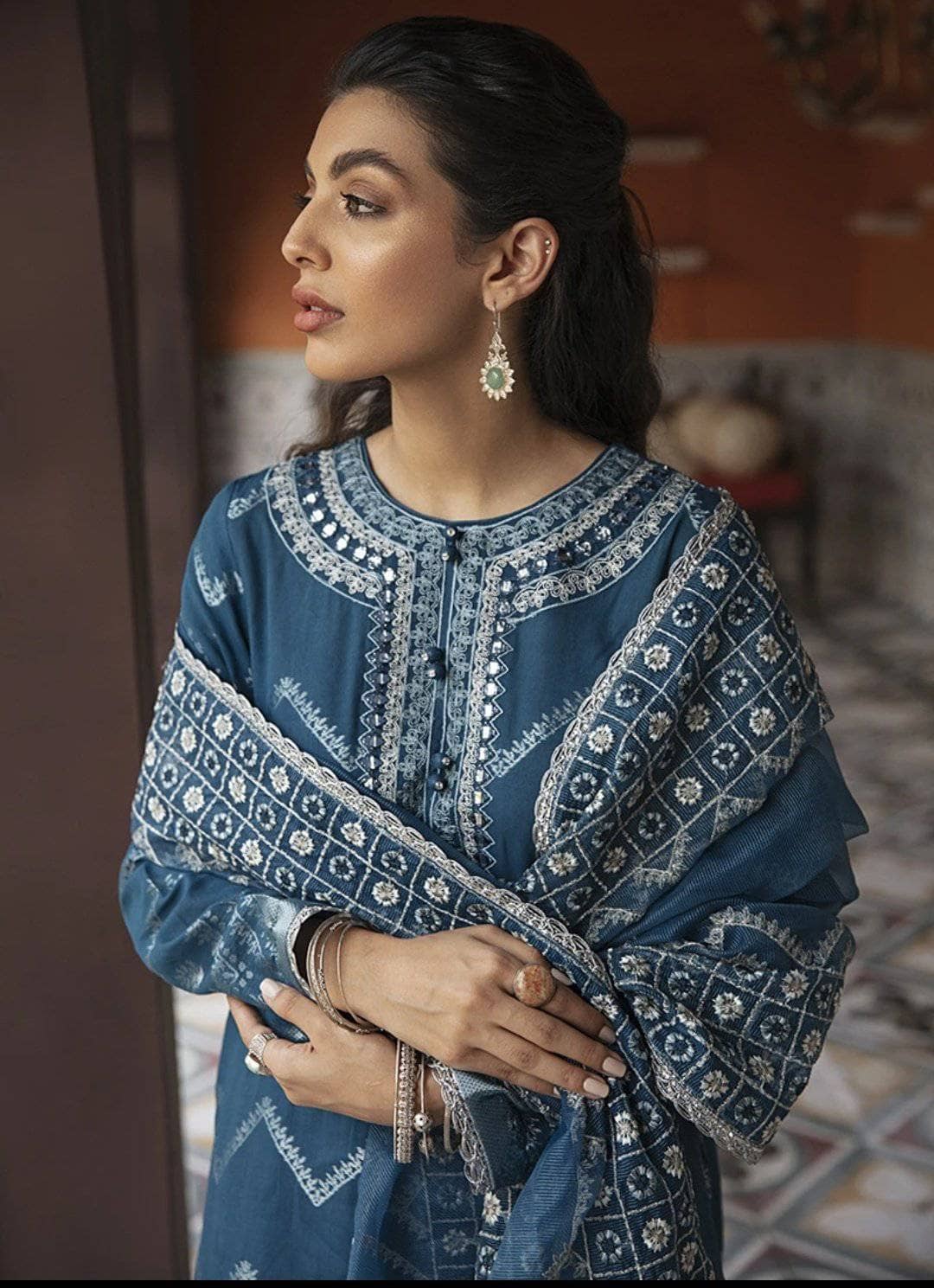 img_cross_stitch_eid_lawn_2021_awwal_boutique