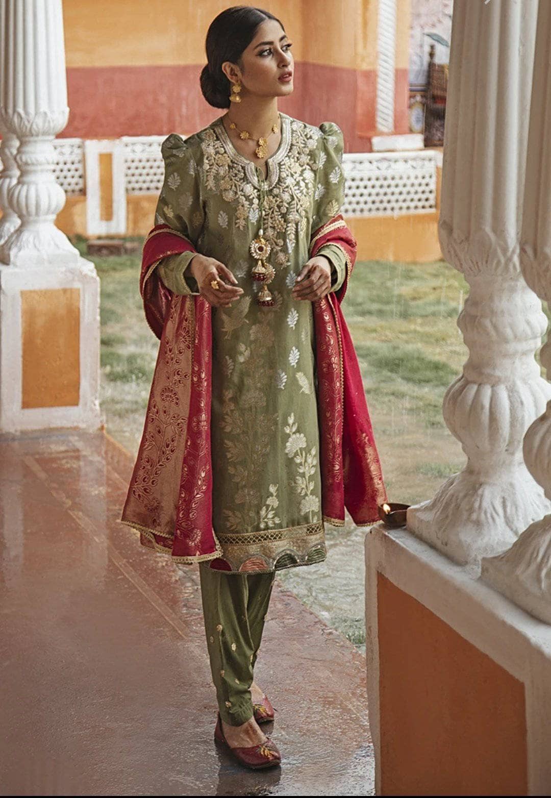 img_cross_stitch_eid_lawn_2021_awwal_boutique