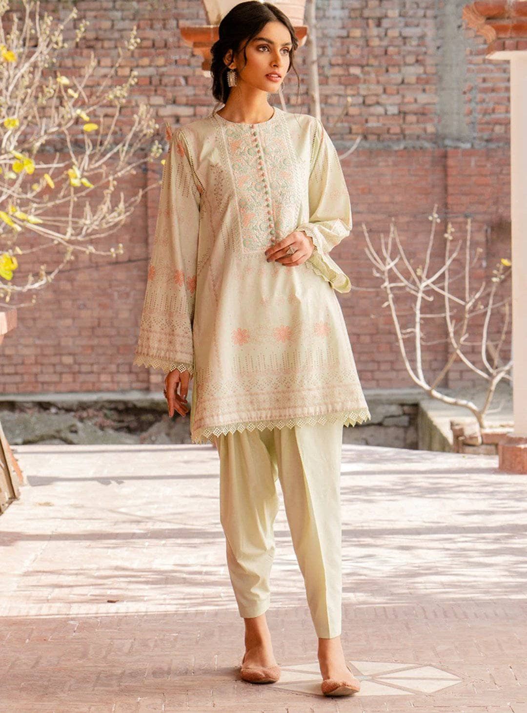 img_cross_stitch_lawn_2021_awwal_boutique