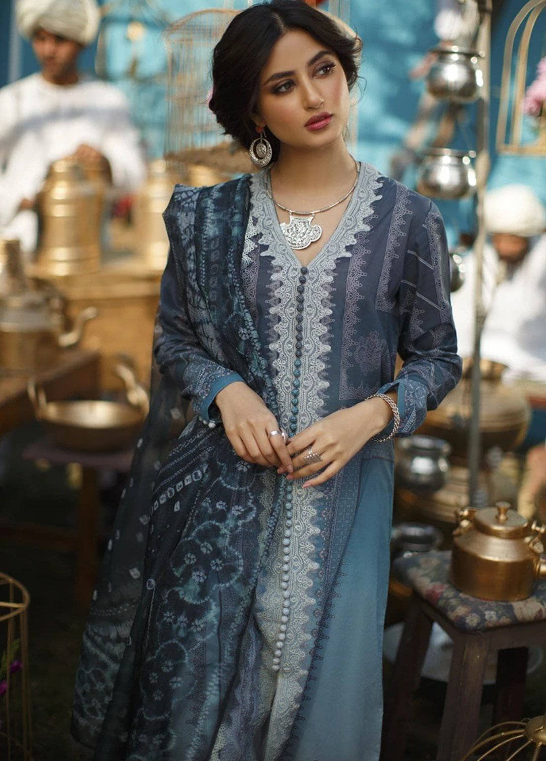 img_cross_stitch_lawn_2021_awwal_boutique