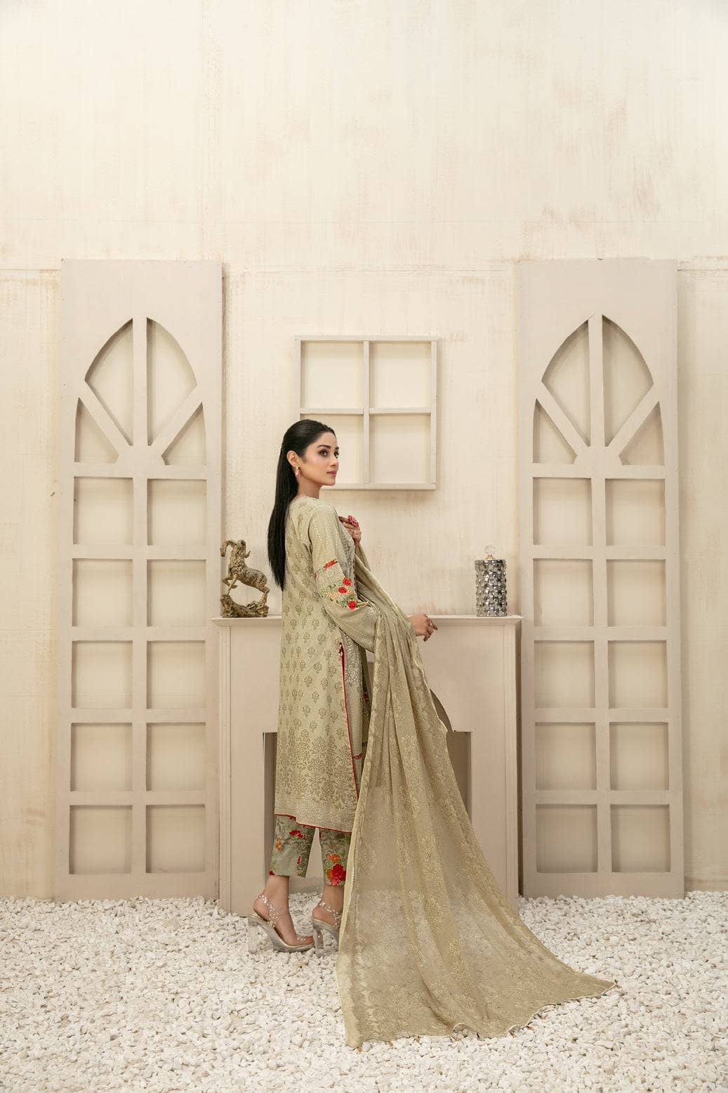 img_amna_sohail_melika_awwal_boutique