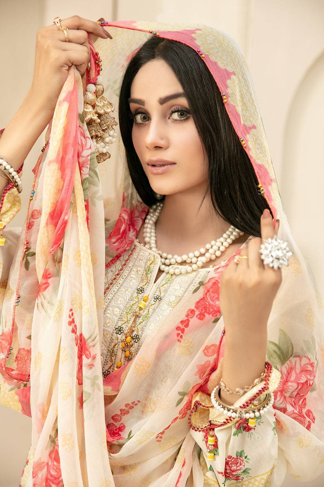 img_amna_sohail_melika_awwal_boutique