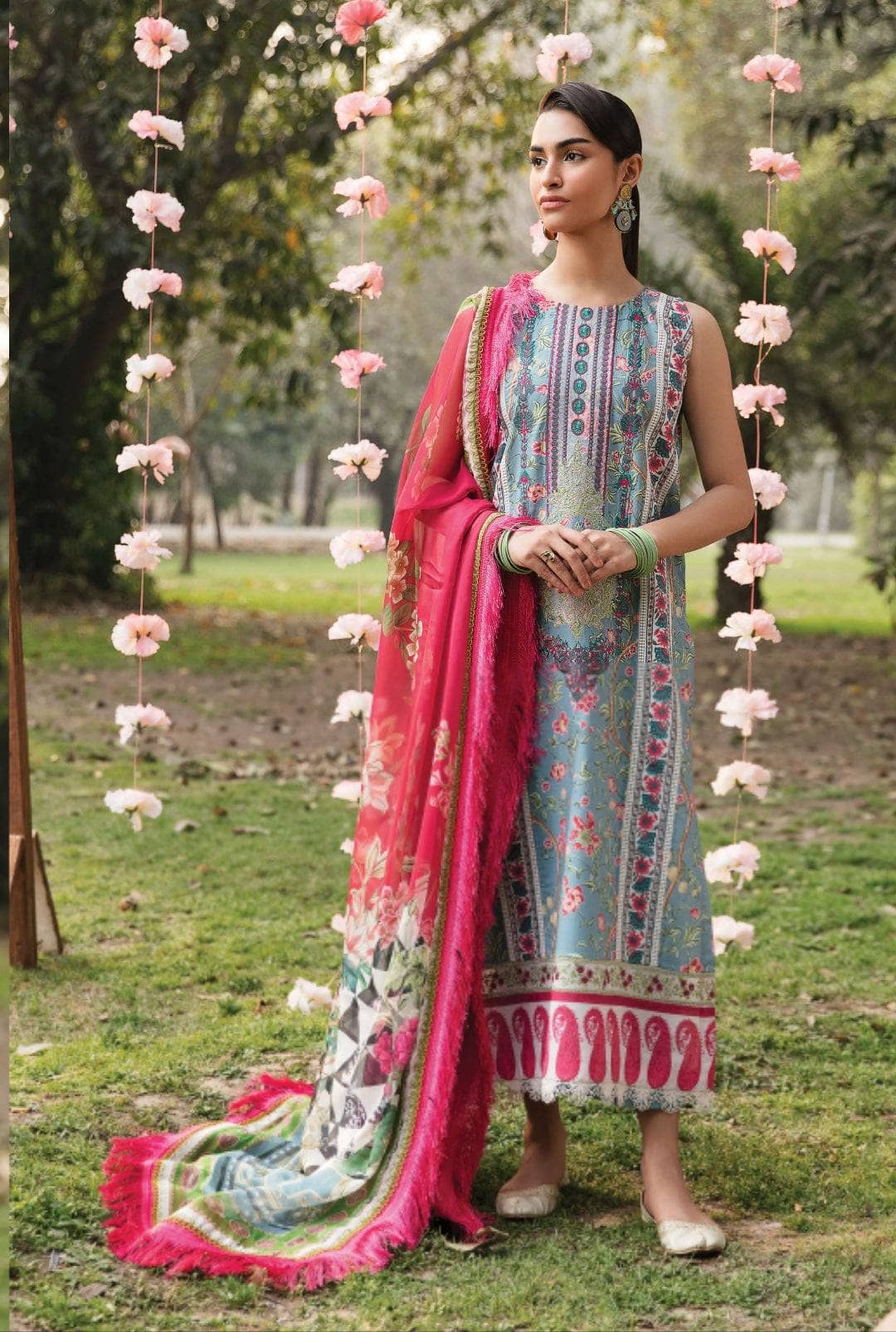 img_afrozeh_ayzel_lawn_23_awwal_boutique