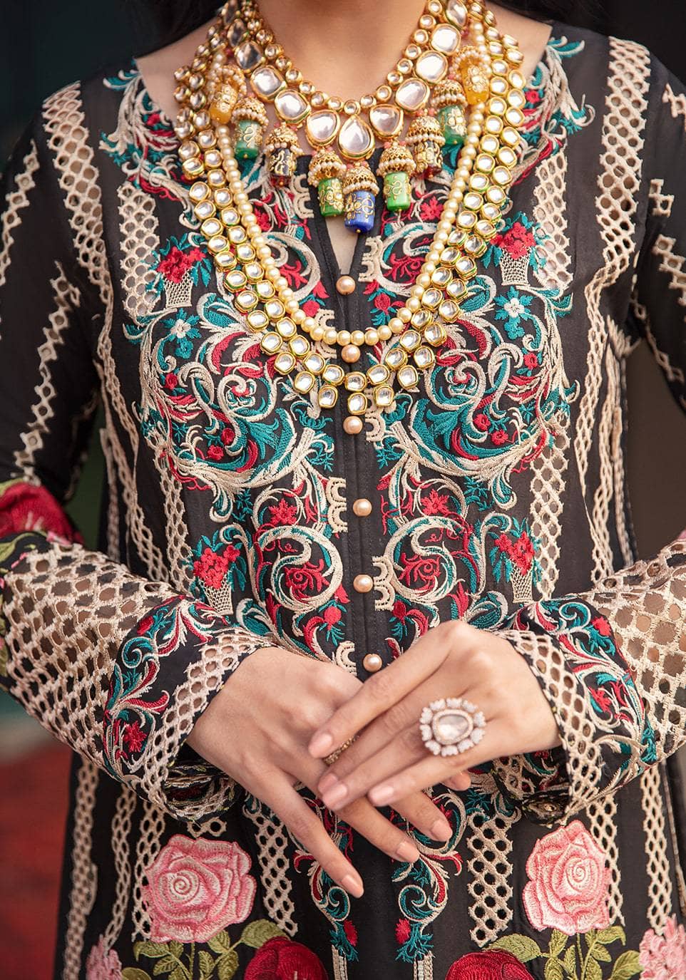 img_elaf_festive_chiknakari_lawn_22_awwal_boutique