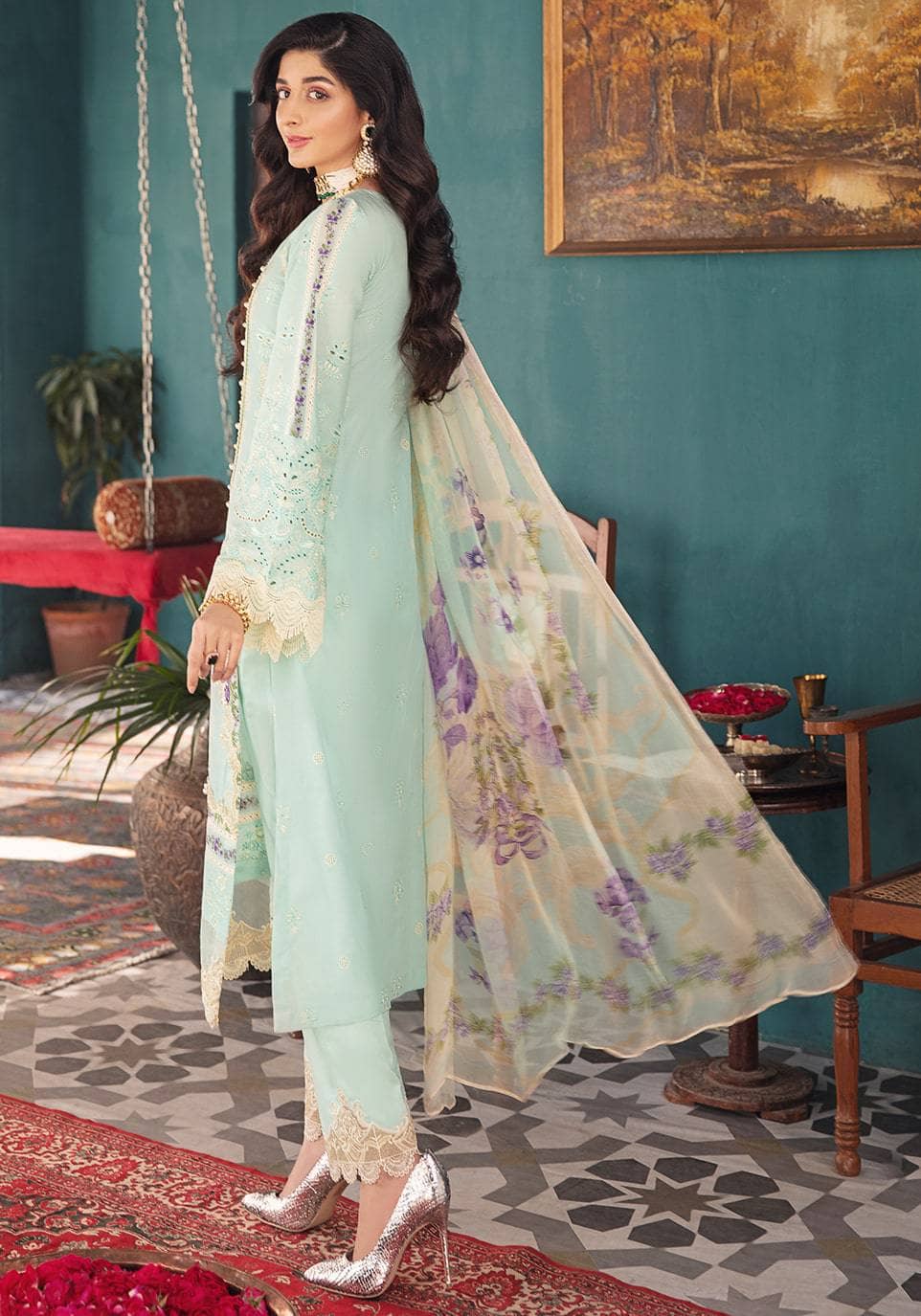 Img_elaf_chikankari_lawn_22_awwal_boutique