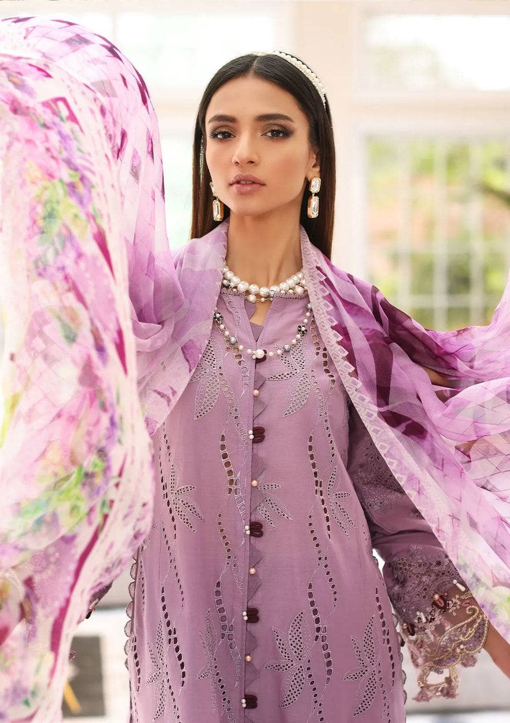 img_elaf_festive_chikankari_lawn_23_awwal_boutique