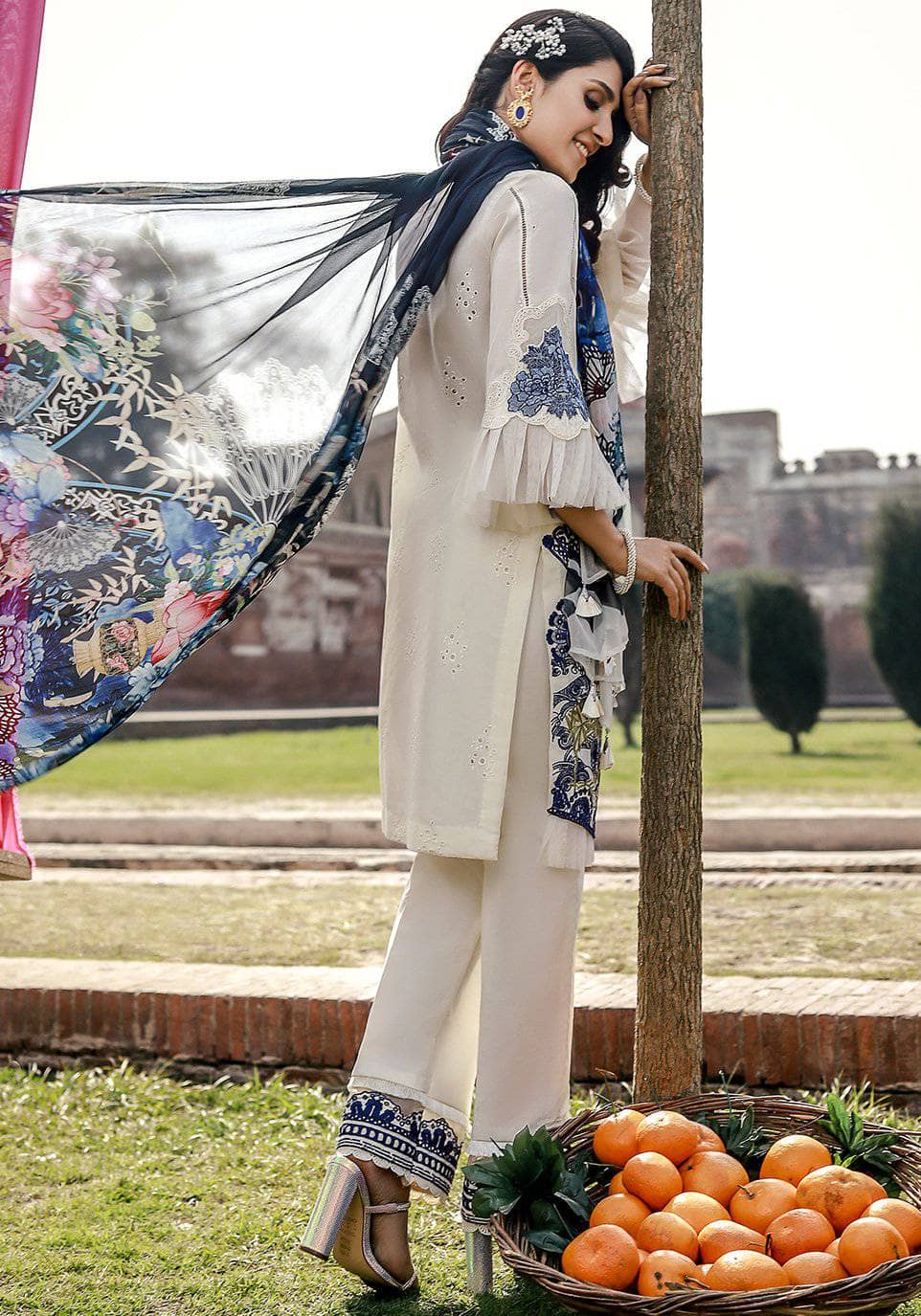 img_Elaf_festive_lawn_2021_awwal_boutique