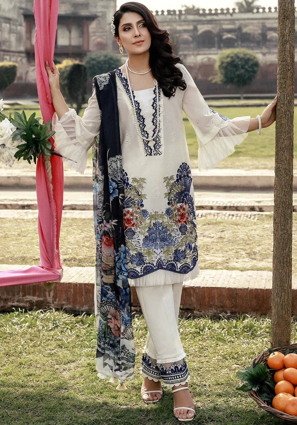 img_Elaf_festive_lawn_2021_awwal_boutique