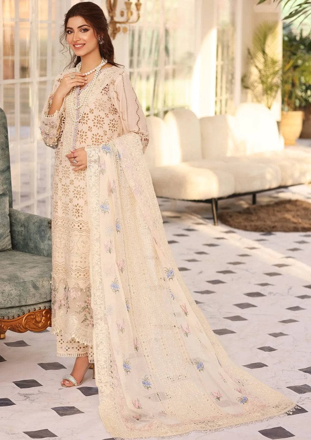 img_elaf_festive_chikankari_lawn_23_awwal_boutique
